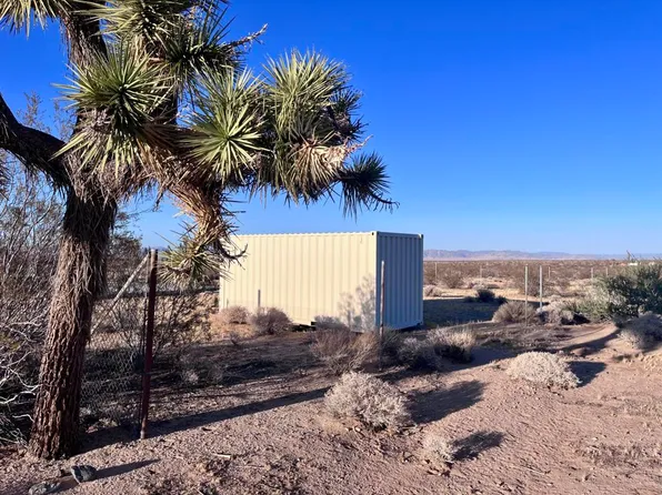 777 Lambert Ln, Joshua Tree, CA 92285
