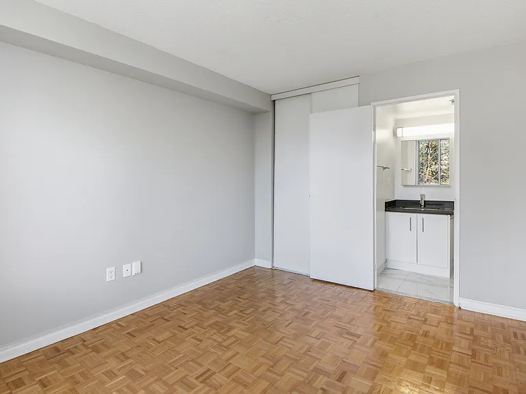 20 Stonehill Ct — Photo 42
