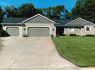 902 Goodsell St, Otsego, MI 49078
