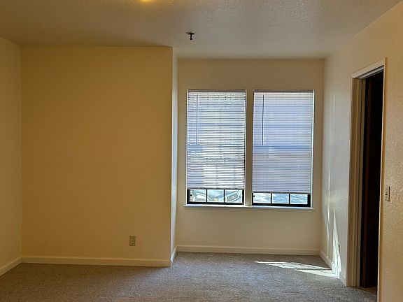 5th image of 159 King Hiram Ln #202