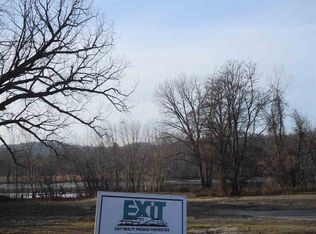 131 N Main St, Prairie Du Chien, WI 53821