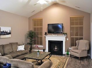 3225 Abbey Walk Ln, Matthews, NC 28105