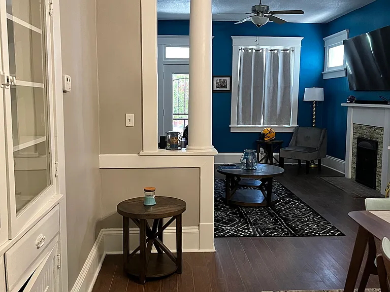 1219 N Laurel St — Photo 5