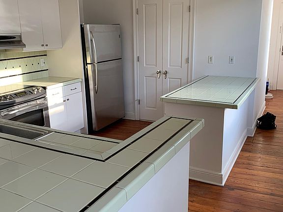 Fun great kitchen open to living / dining