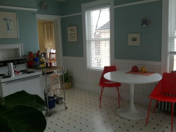 Eat in Kitchen