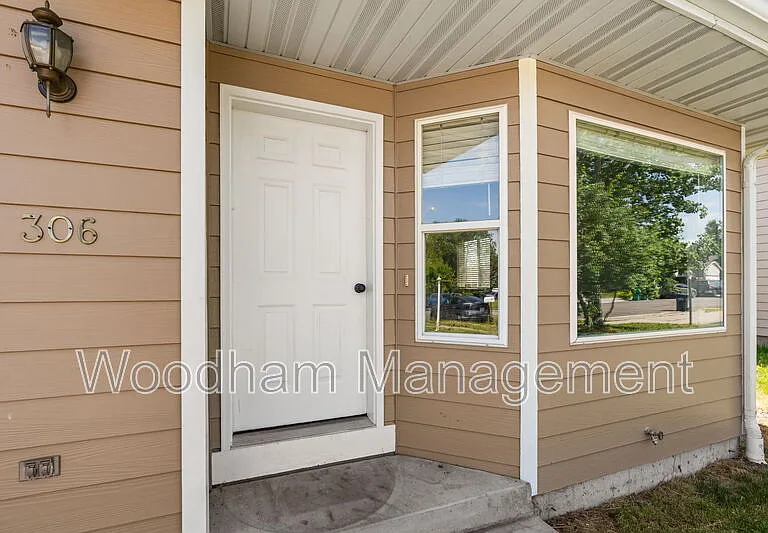 306 Golden Valley Dr — Photo 33