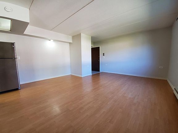 4th image of 926 Dunlop Ave APT 205