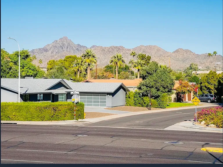 3825 E Camelback Rd #223 — Photo 2