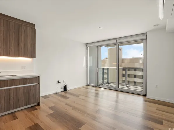 1500 Rycroft St #1109R, Honolulu, HI 96814