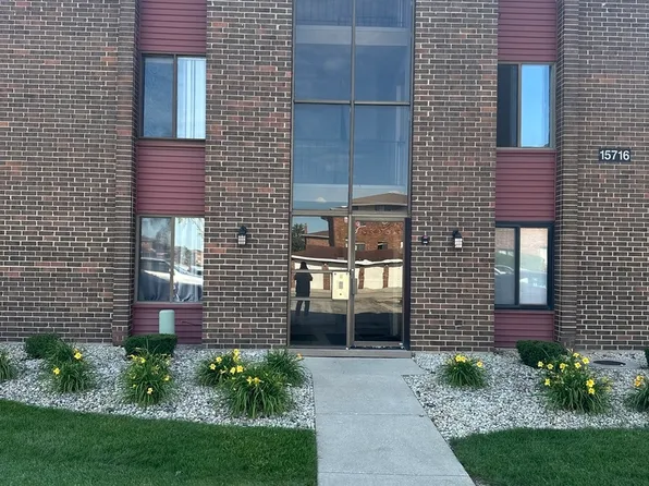 15716 Terrace Dr Unit 3, Oak Forest, IL 60452