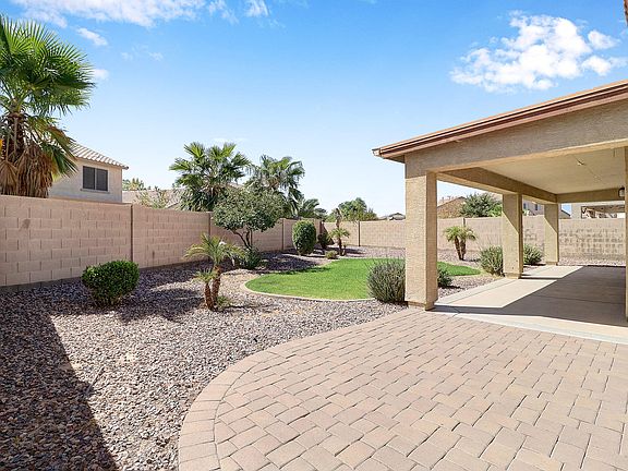 5th image of 43977 W Lindgren Dr