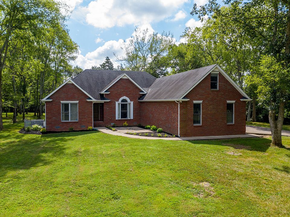 1st image of 3031 Middleton Dr