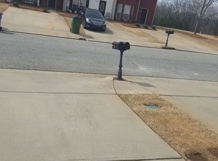 131 Chastain Loop, Newnan, GA 30263