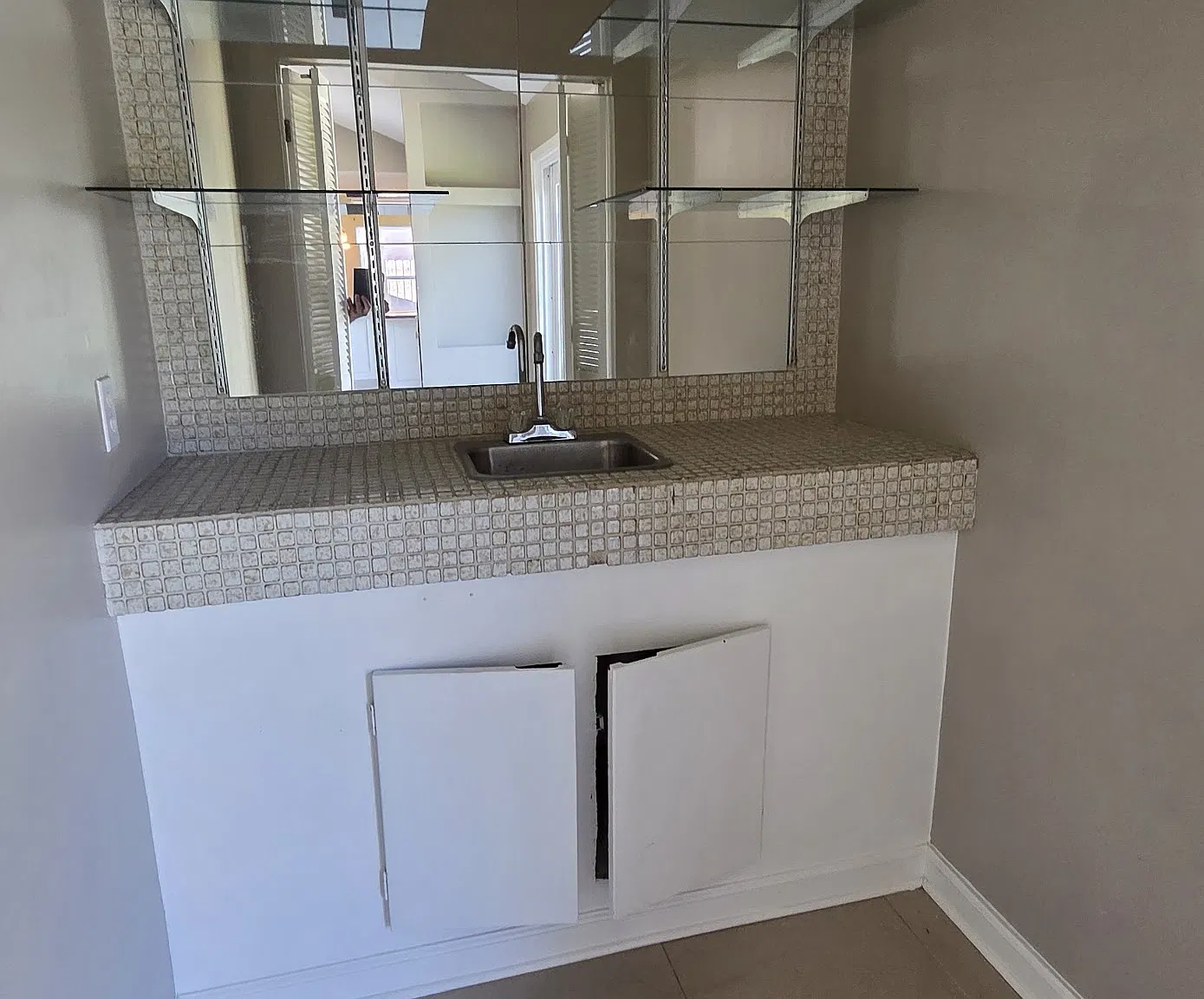 3 bed, 1836 sqft, $2,150 — Photo 4
