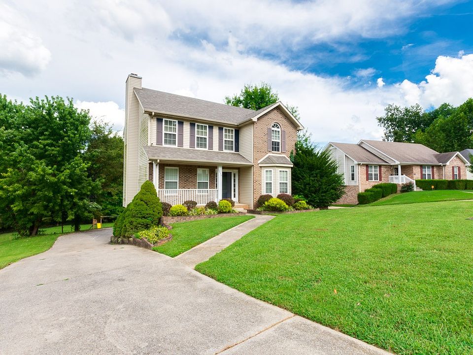 1st image of 1675 Barrywood Cir E