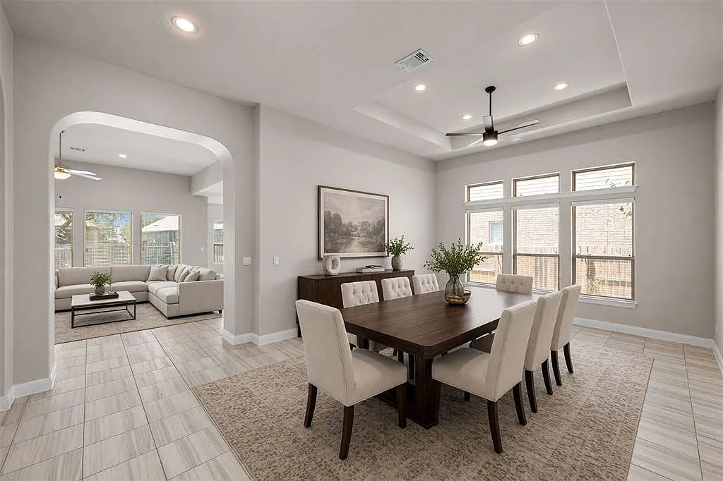 4 bed, 3.5 bath, 3147 sqft, $3,200 — Photo 4