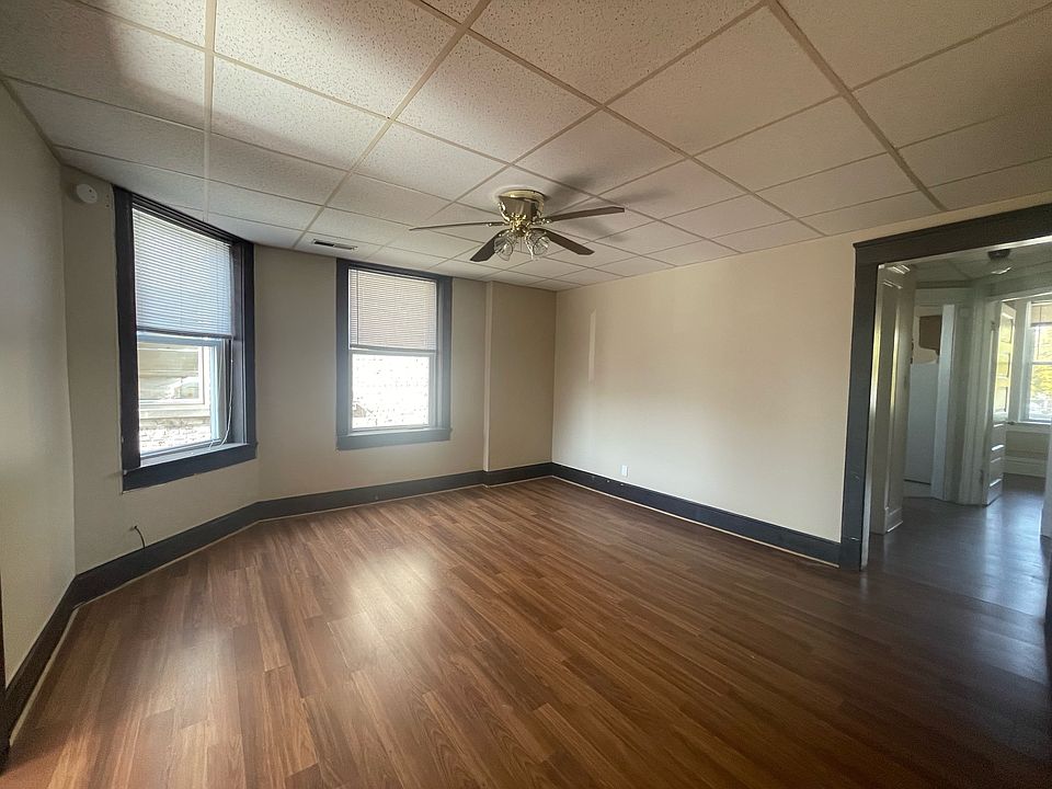 1st image of 15 Waltham St #4