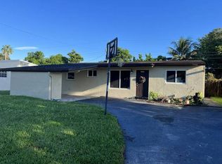 6327 SW 2nd St, Pompano Beach, FL 33068