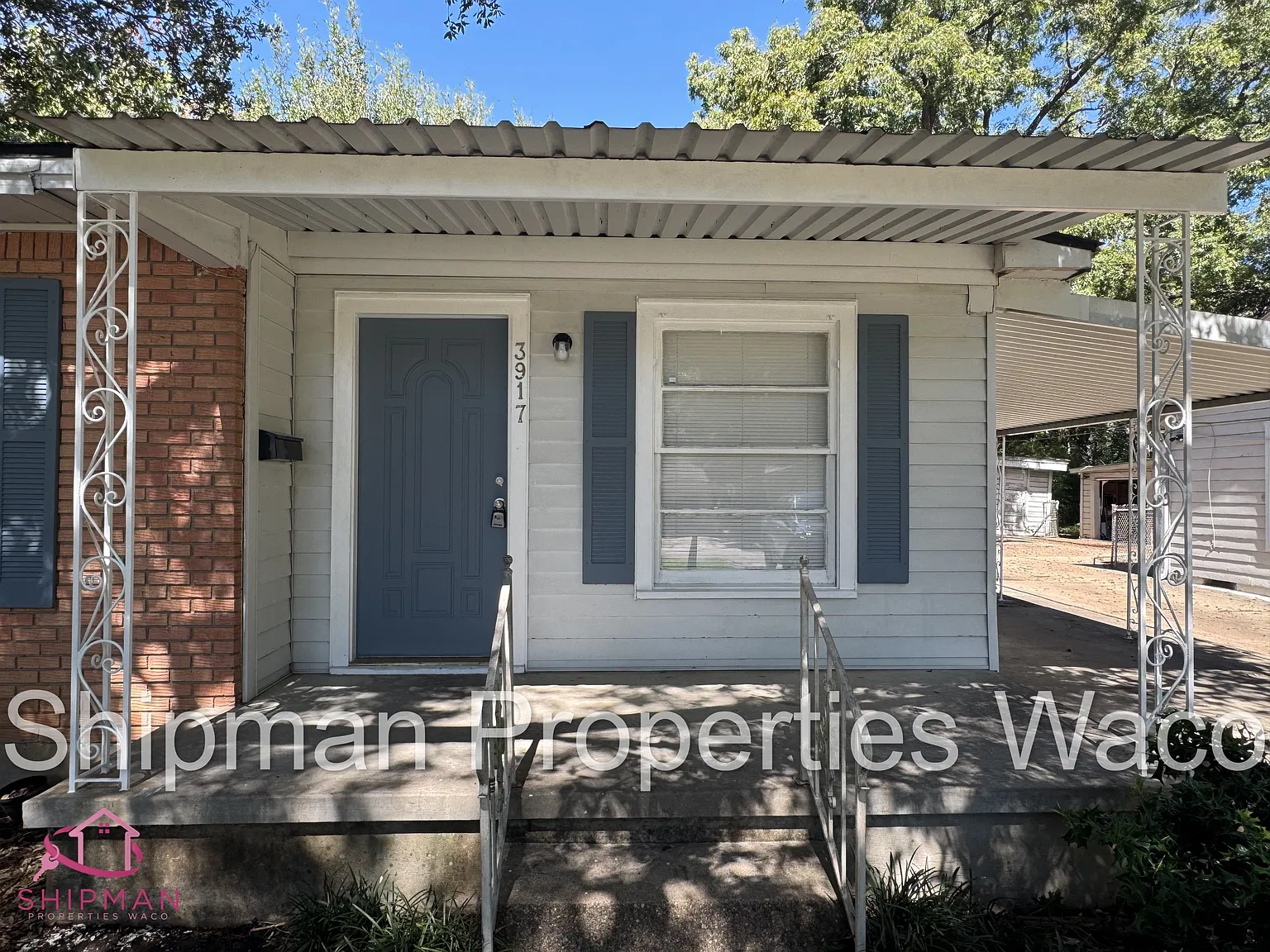 3917 Maple Avenue - 1 — Photo 3