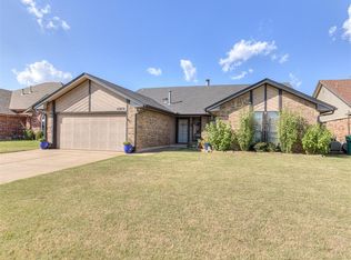 11873 SW 4th St, Yukon, OK 73099