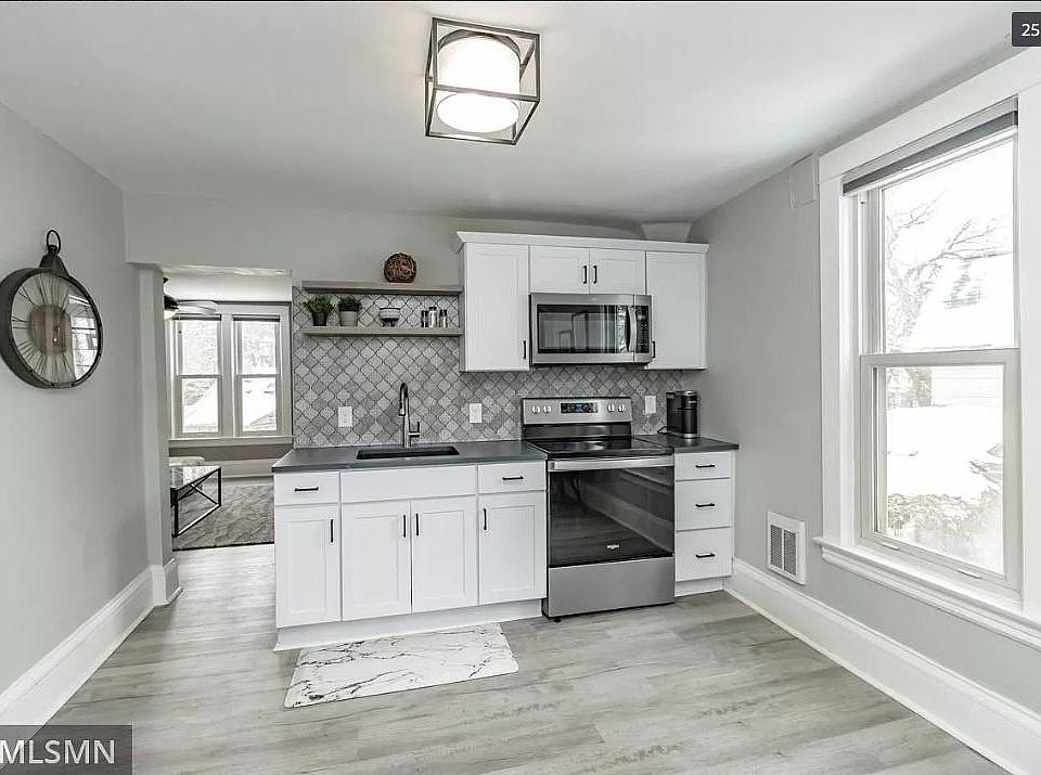 1st image of 29 Melbourne Ave SE