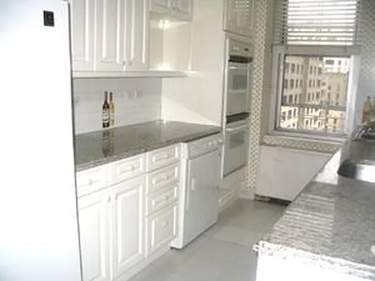 Sold by Douglas Elliman | media 25