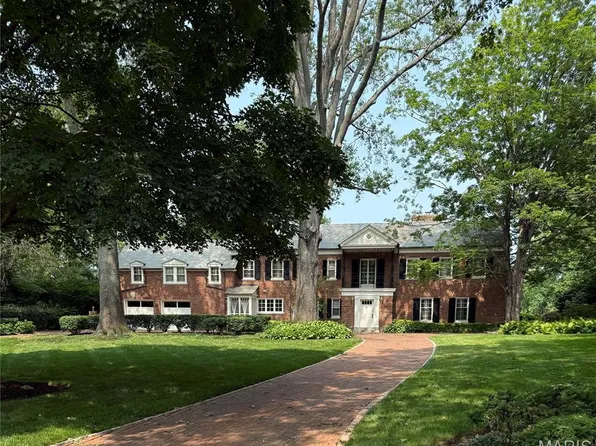 26 Fordyce Ln, Saint Louis, MO 63124