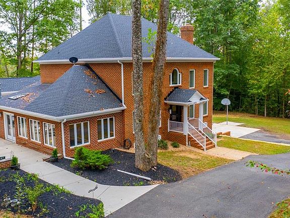 4th image of 17475 Millfield Ln