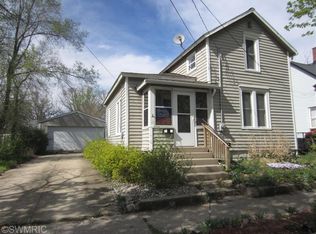 1313 Hotop Ave, Kalamazoo, MI 49048