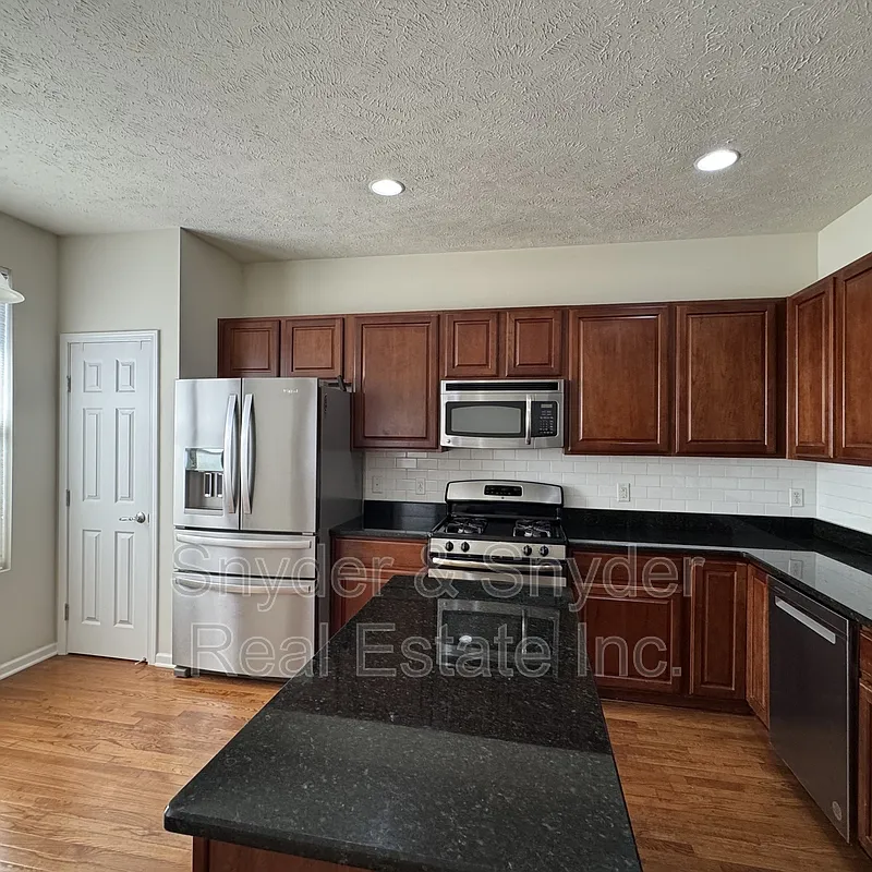 2 bed, 2.0 bath, 1662 sqft, $2,300 — Photo 4