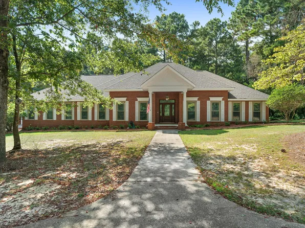 132 Redfern Trl, Petal, MS 39465