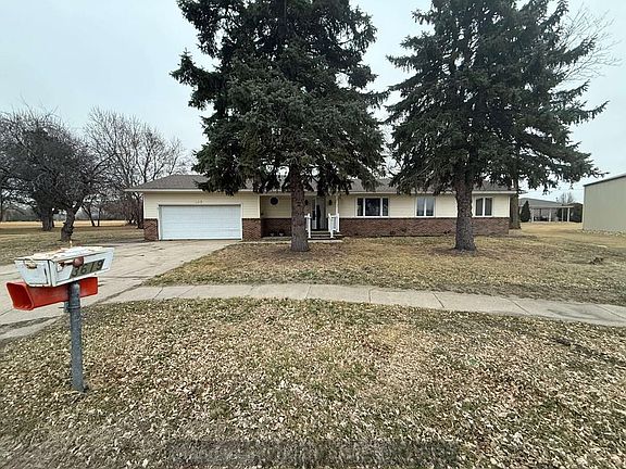 2nd image of 3619 Palomino Pl
