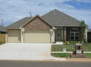1808 Dorothy Dr, Moore, OK 73160