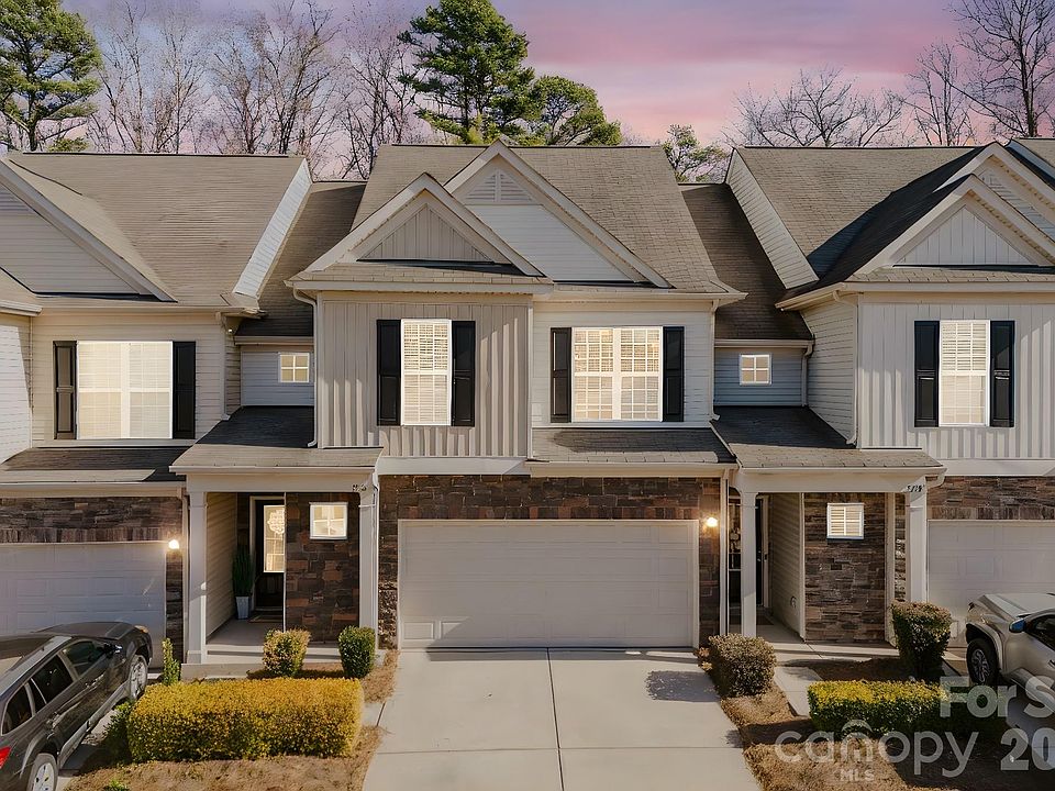 1st image of 2215 Whitford Ln