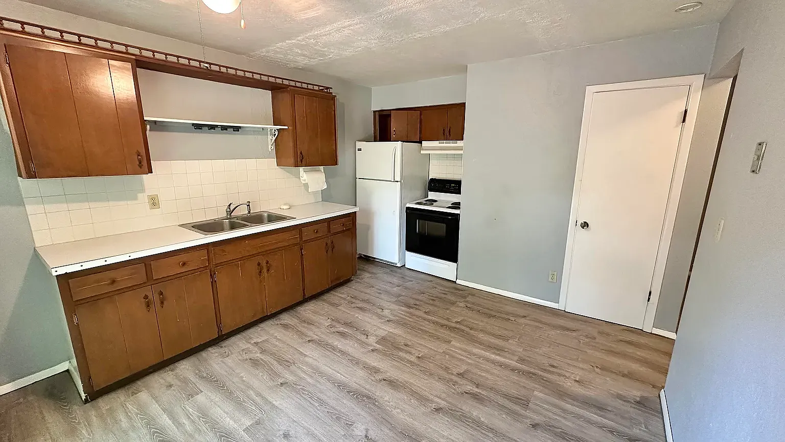 3917 Reinhardt Dr — Photo 4