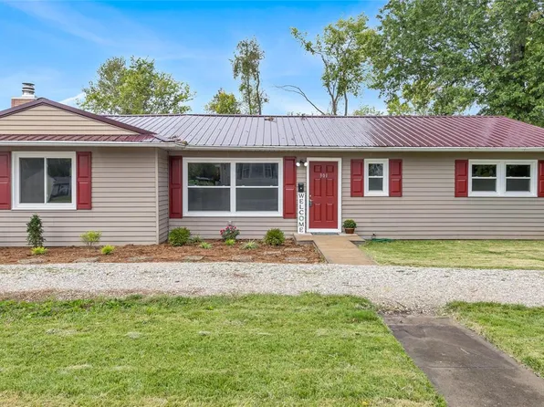 301 David St, Elsberry, MO 63343