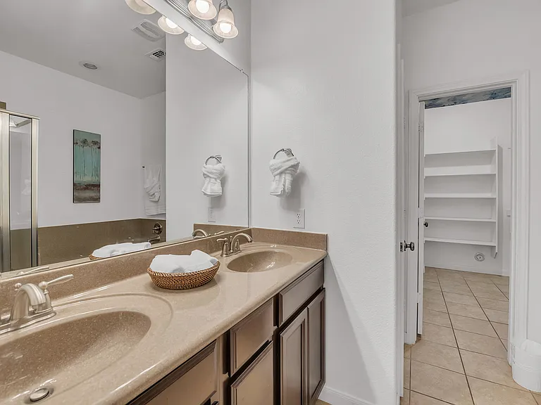 520 S Meadowlark St #B — Photo 26