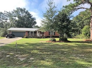 842 Pinewood Dr, Defuniak Springs, FL 32433