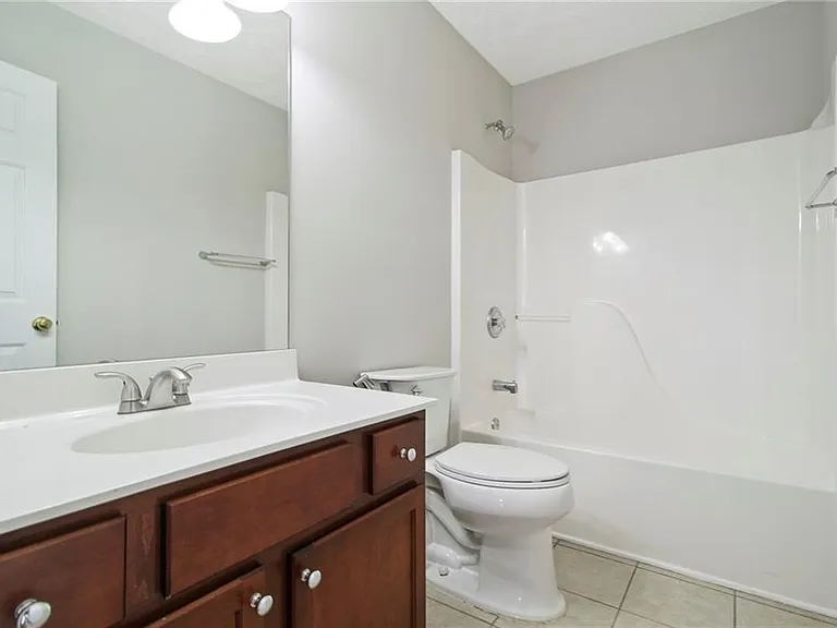 4001 Oak Crossing Dr — Photo 22