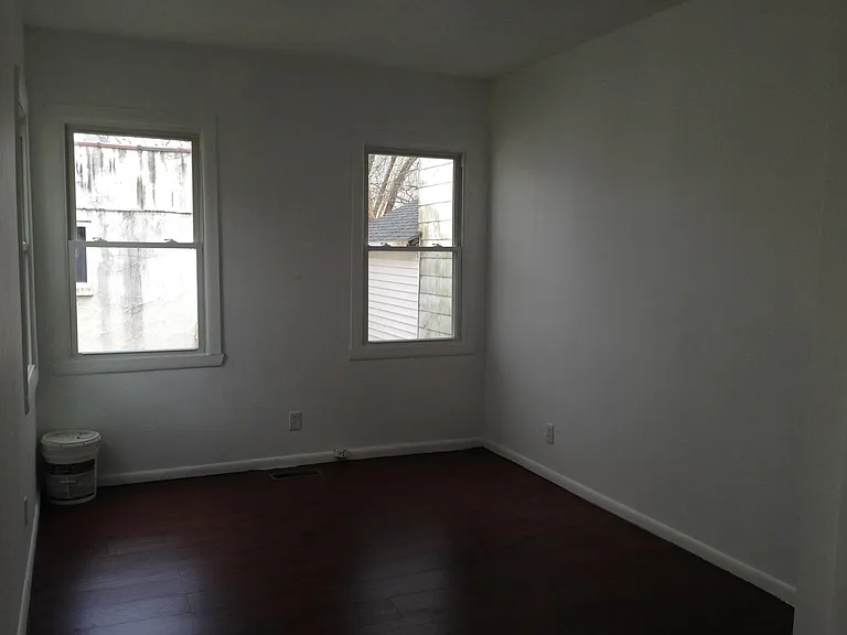 713 Dinwiddie St #B — Photo 3