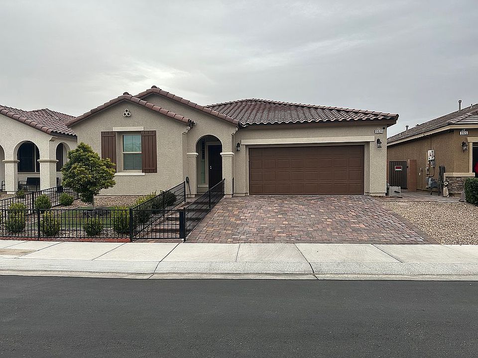 1st image of 3921 Aracari Dr