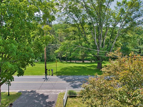 4th image of 641 Debruce Road