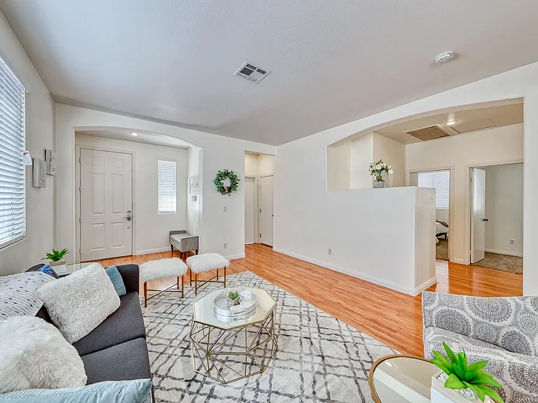 9772 Ridgebluff Ave — Photo 18