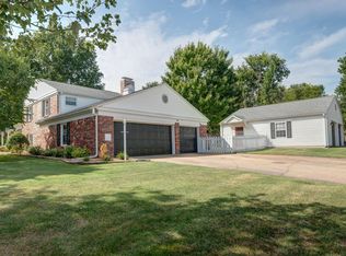 3451 E Whitehall Dr, Springfield, MO 65809