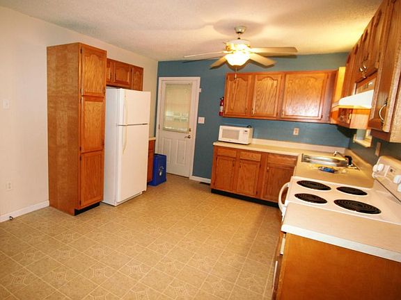 3rd image of 2601 Tekoa St