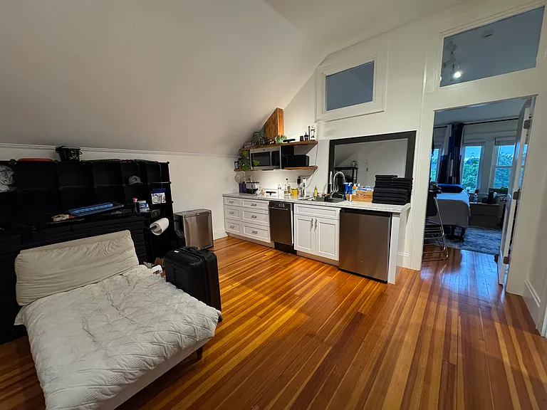 41 Melville Ave — Photo 30