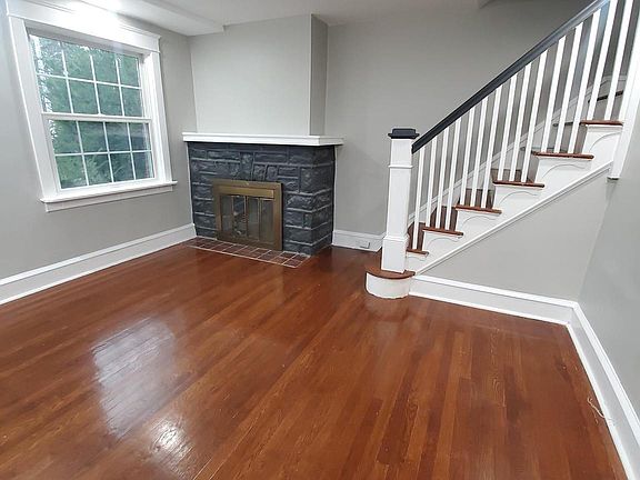 4th image of 119 Lincoln Ave
