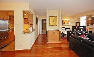 5th image of 1313 N Williams St APT 901