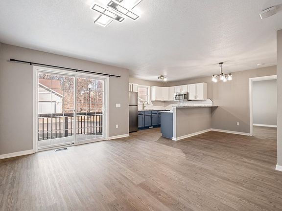 2nd image of 718 Tioga Park Dr #718