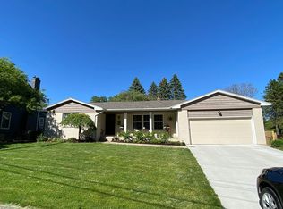 2306 Okemos Dr SE, Grand Rapids, MI